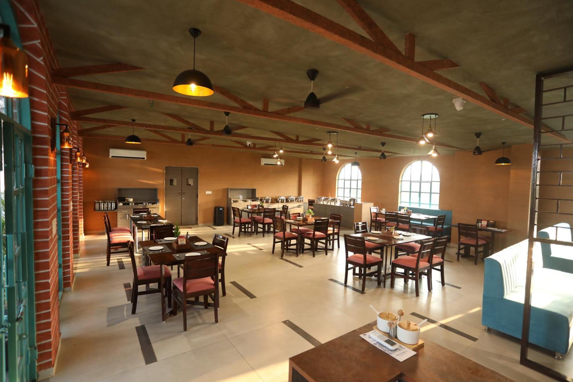 Chandan Kasturi Resort Dariāwad Εξωτερικό φωτογραφία